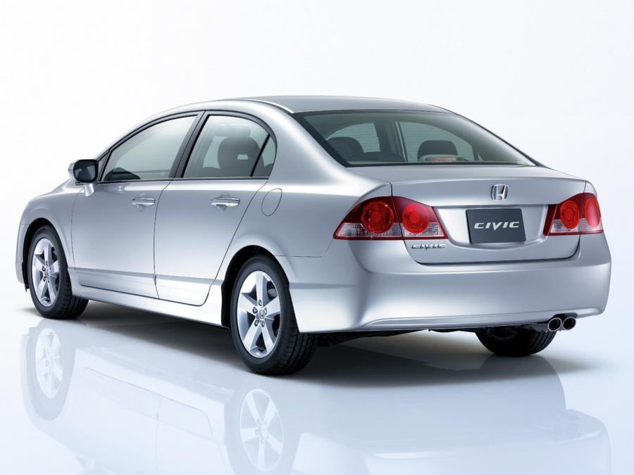  Honda Civic 1.8GL 2006 года  (JP) (фото 22 из 31)